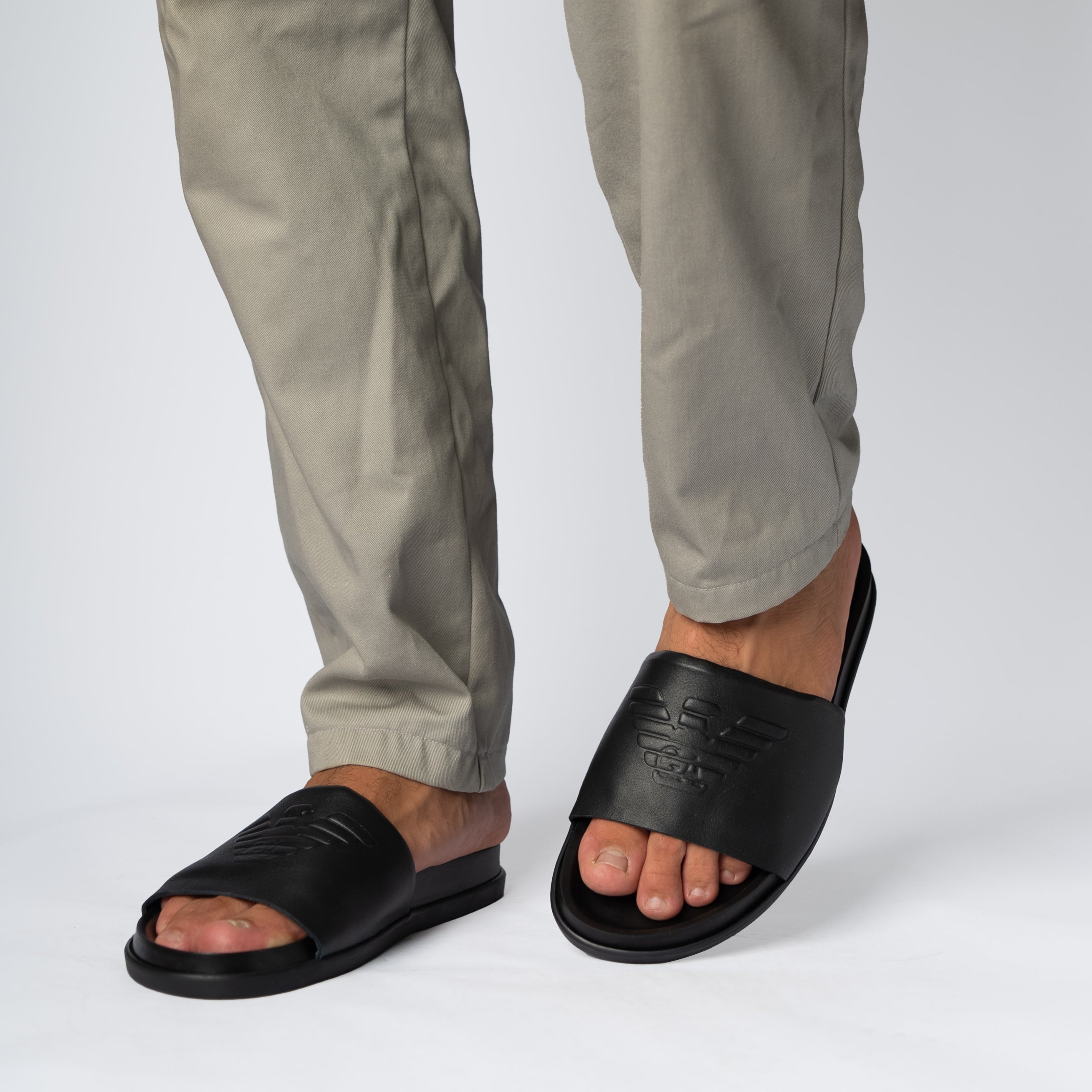 008 Sandales Homme en cuir Noir