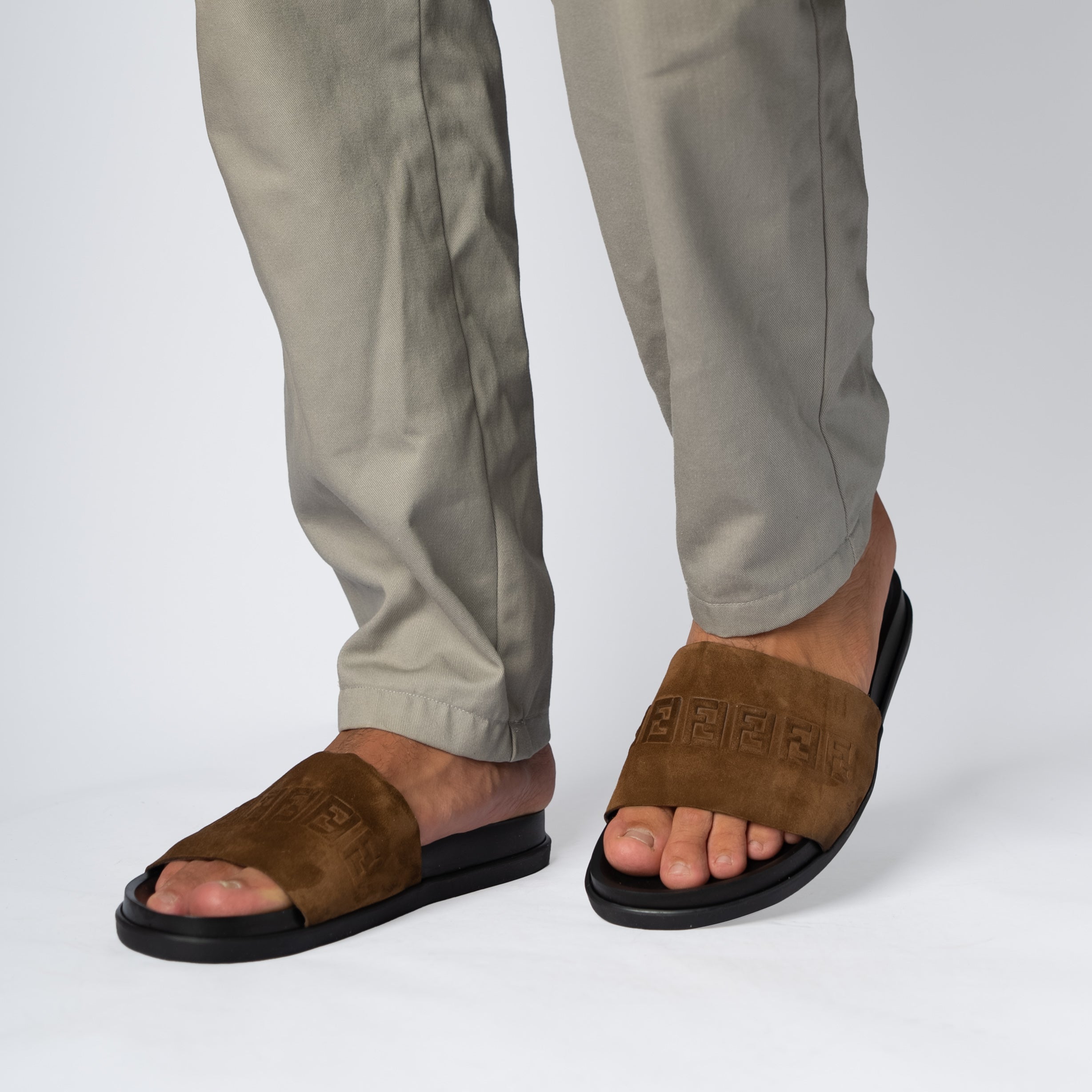 007 Sandales Homme en daim Tabac