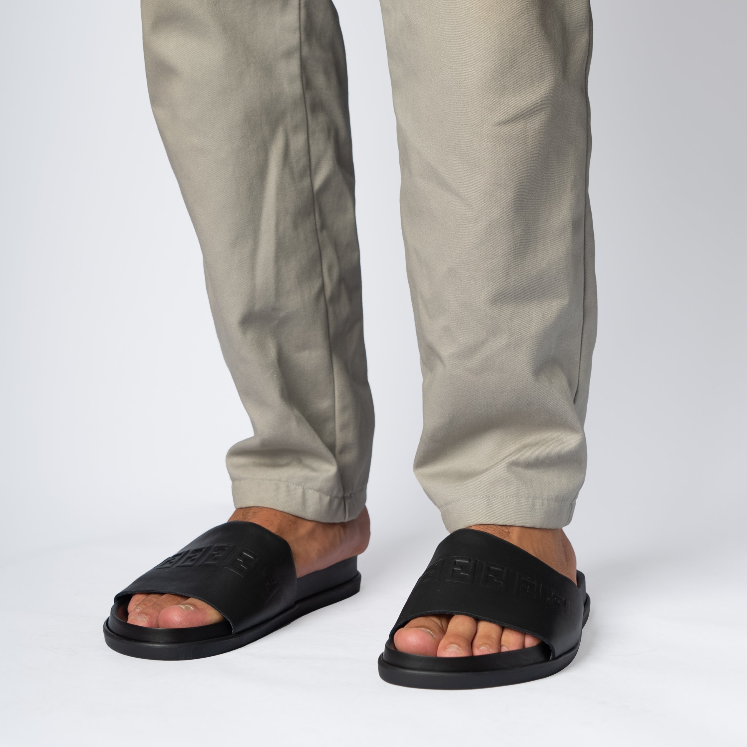 007 Sandales Homme en cuir Noir