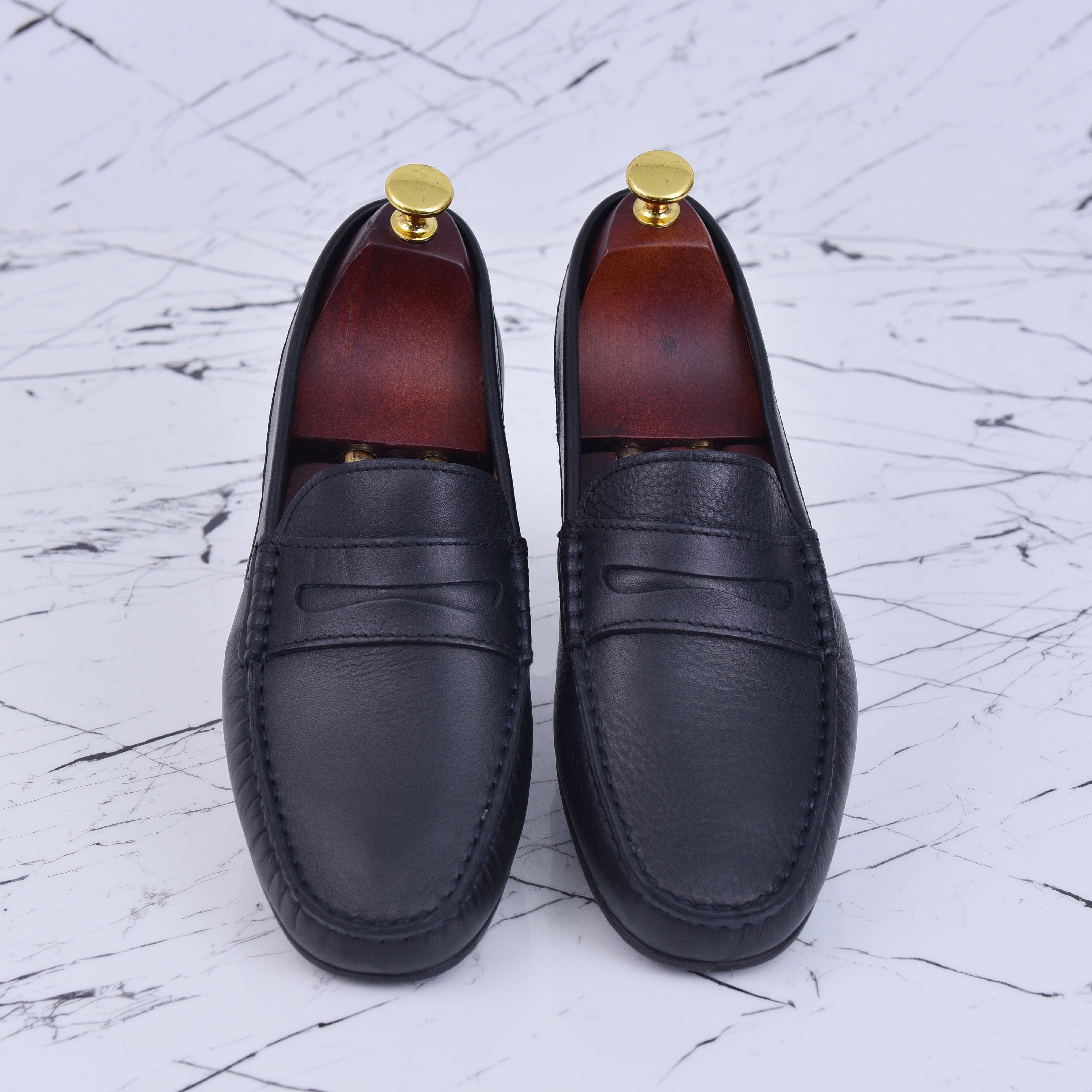 001 MOCASSINS SOUPLES EN CUIR NOIR