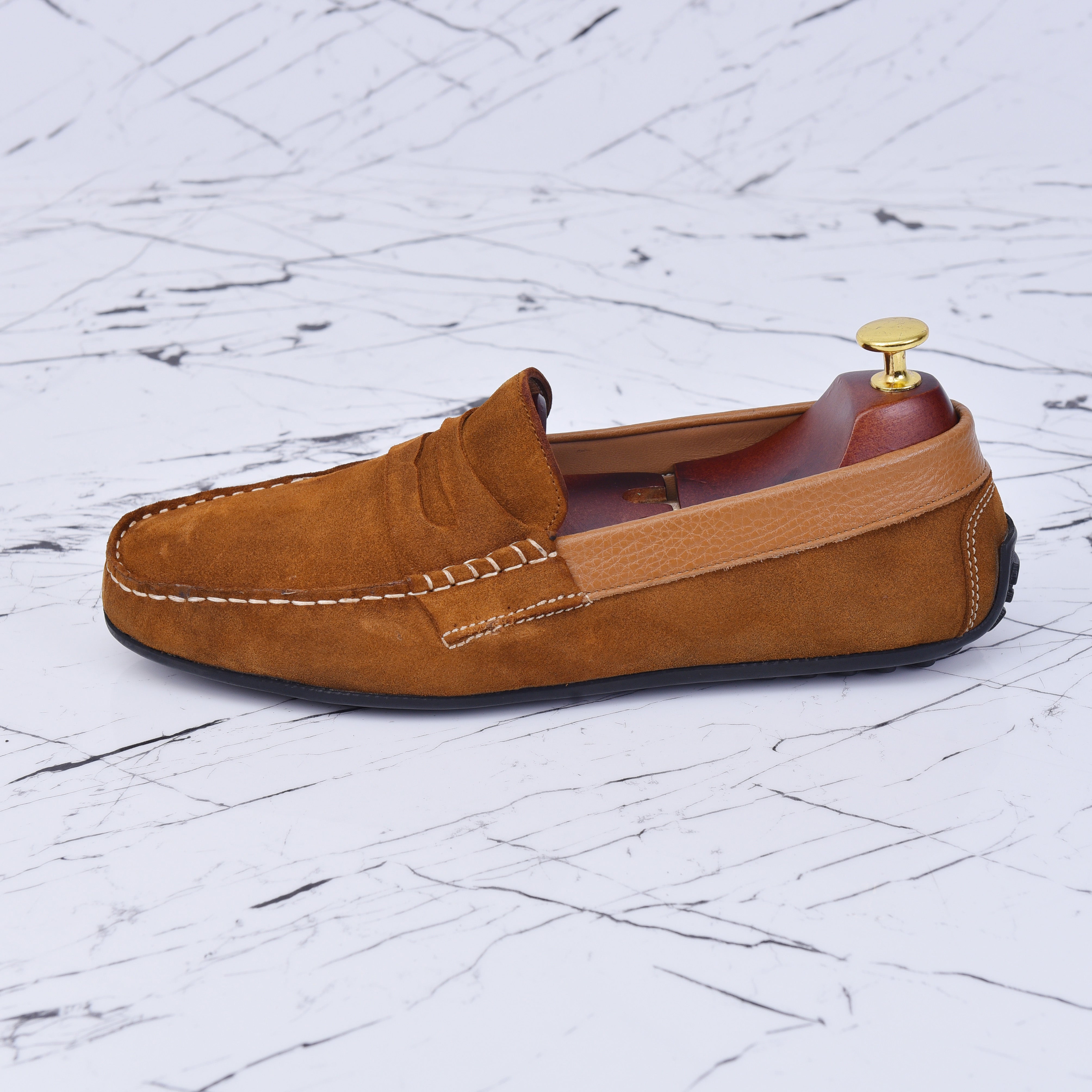 001 MOCASSINS SOUPLES EN DAIM TABAC