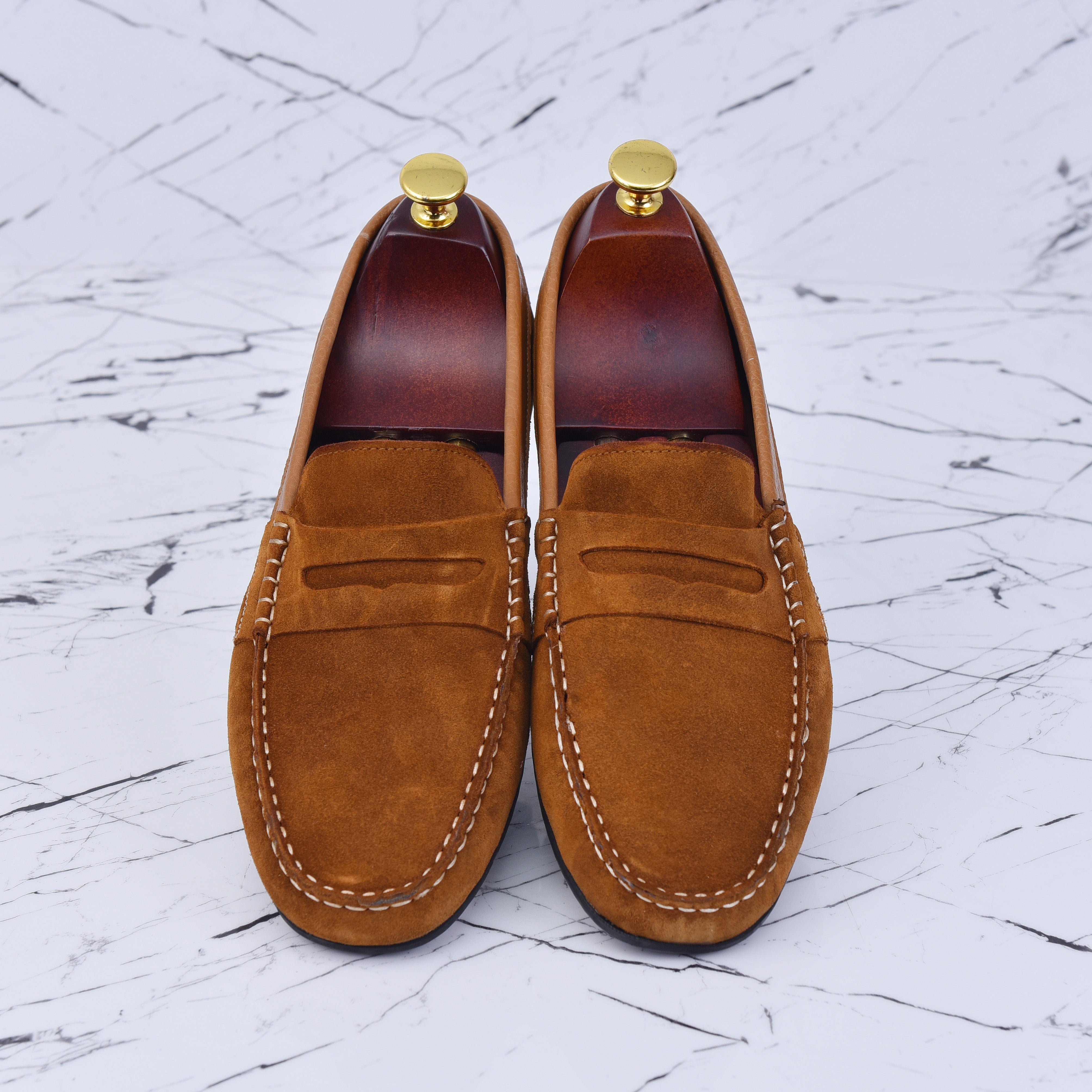 001 MOCASSINS SOUPLES EN DAIM TABAC