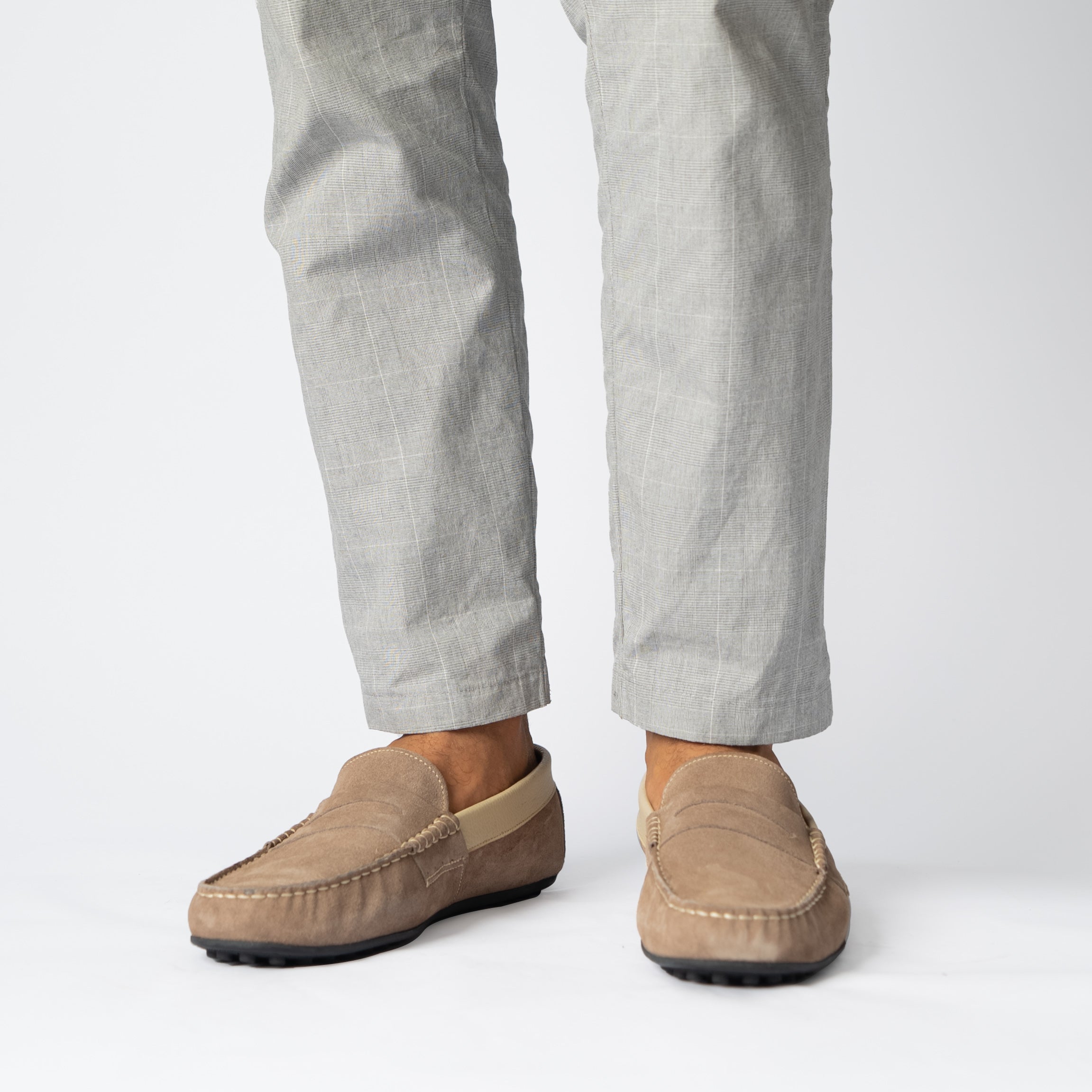 001 MOCASSINS SOUPLES EN DAIM BEIGE